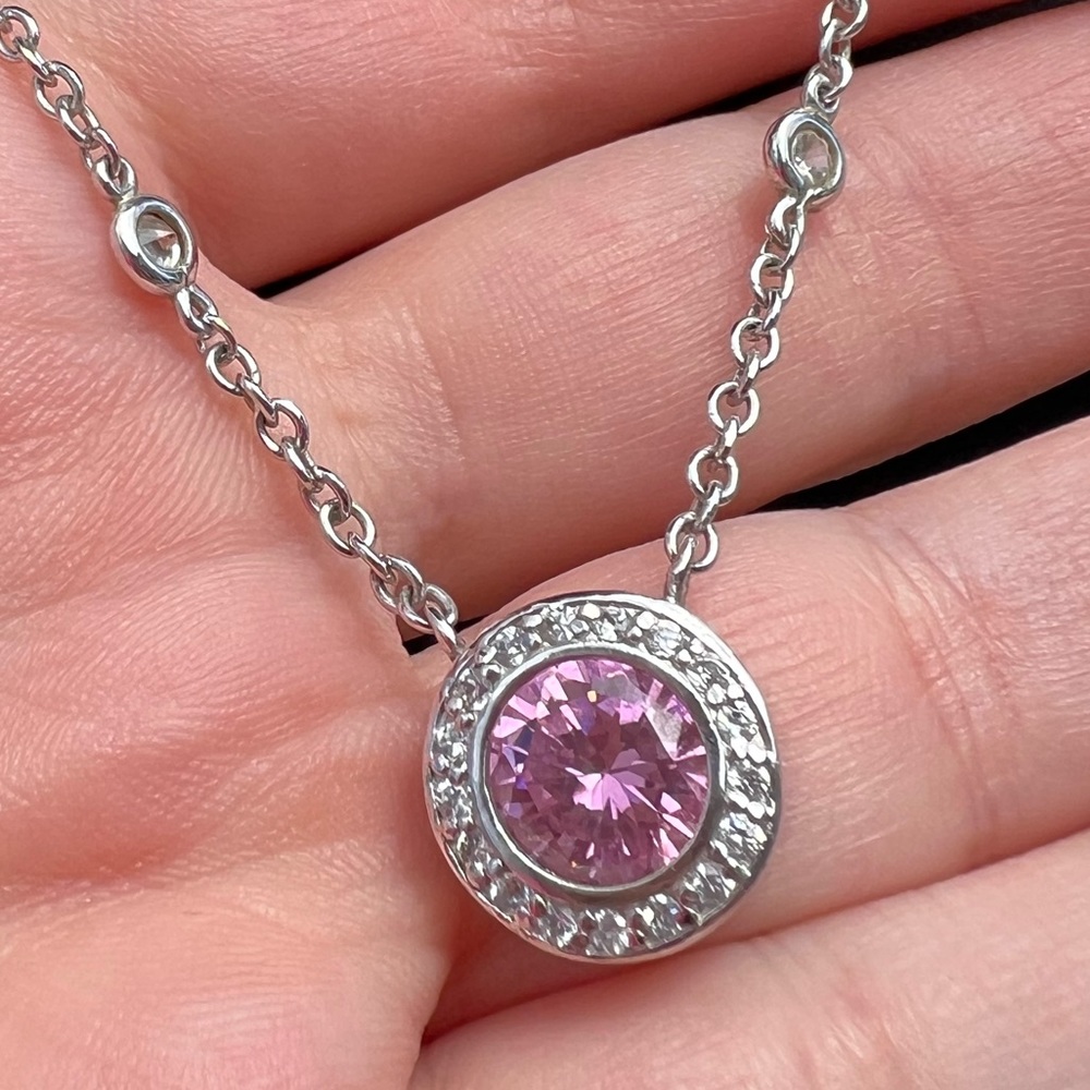 Silvertone NecklAce pink crystal silver 16"